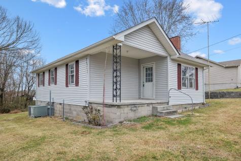 1323 Pleasant Grove Road Westmoreland TN 37186