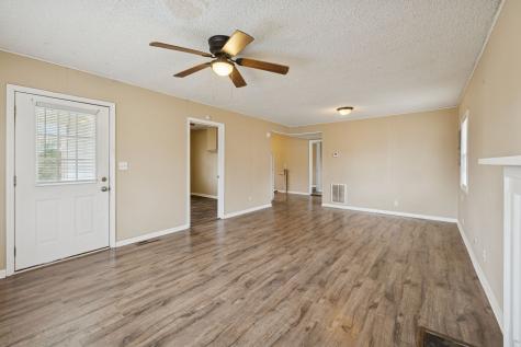 1323 Pleasant Grove Road Westmoreland TN 37186