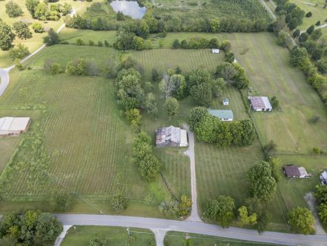 352 Blue Door Road Portland TN 37148