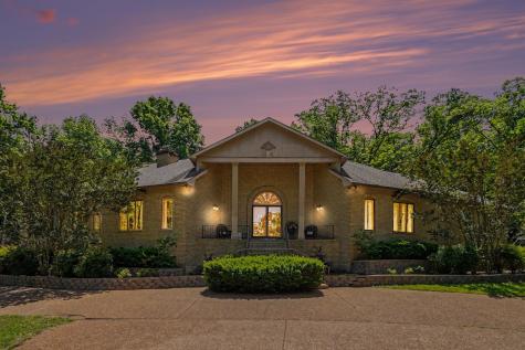 320 Shutes Cove Old Hickory TN 37138