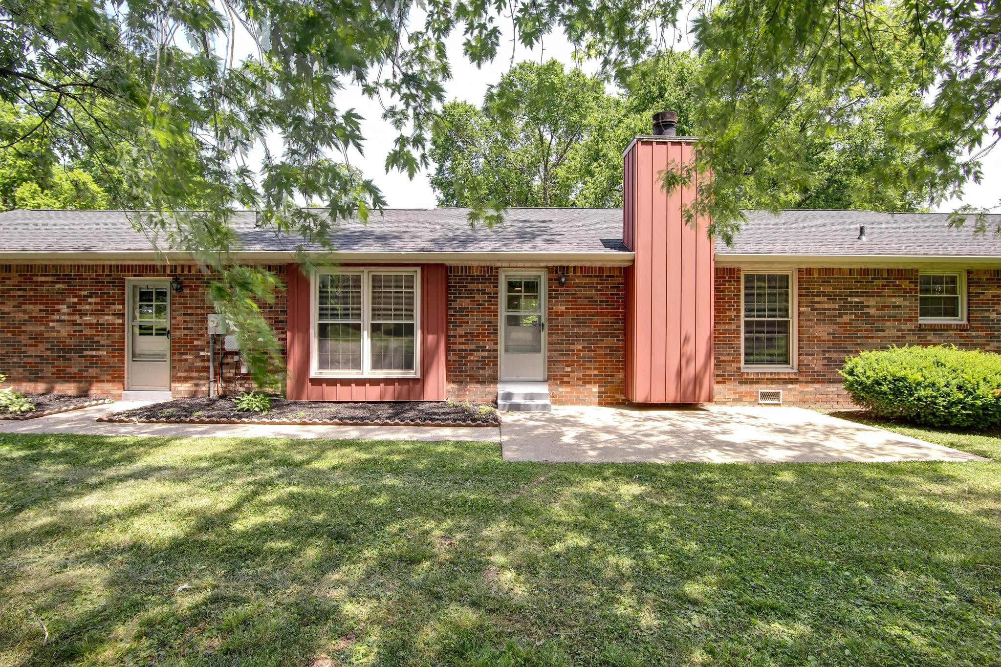301 Glenwood Drive Mount Juliet TN 37122