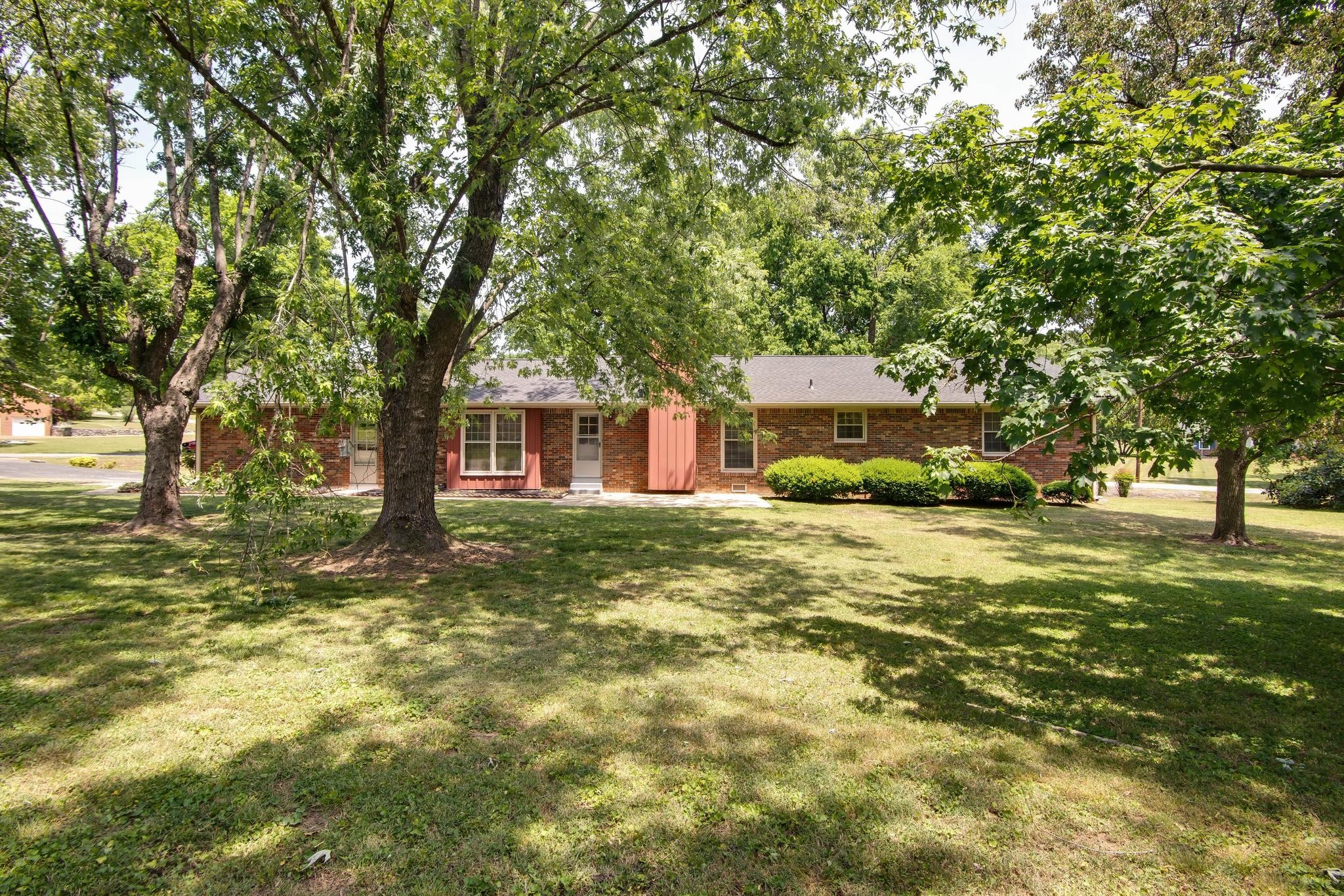 301 Glenwood Drive Mount Juliet TN 37122