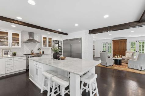 6238 Hillsboro Pike Nashville TN 37215