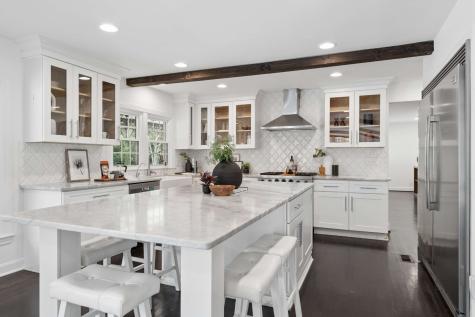 6238 Hillsboro Pike Nashville TN 37215