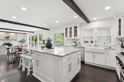 6238 Hillsboro Pike Nashville TN 37215