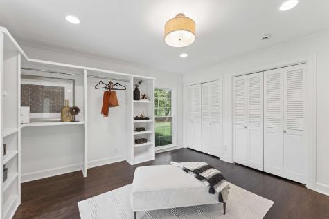 6238 Hillsboro Pike Nashville TN 37215
