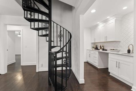 6238 Hillsboro Pike Nashville TN 37215