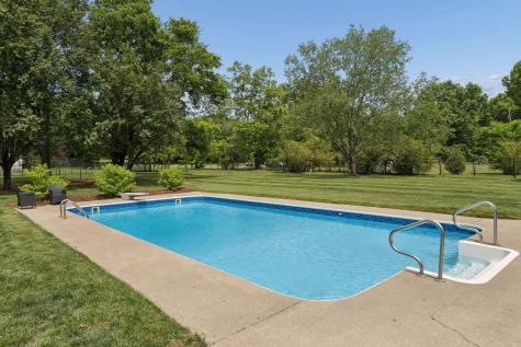 6238 Hillsboro Pike Nashville TN 37215