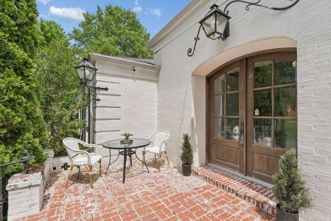 6238 Hillsboro Pike Nashville TN 37215