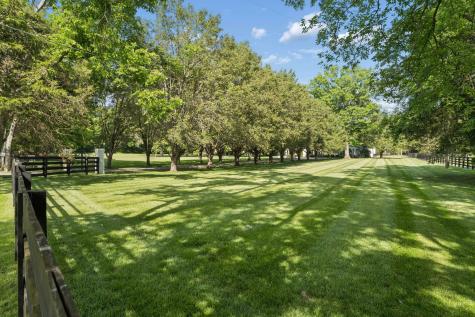 6238 Hillsboro Pike Nashville TN 37215
