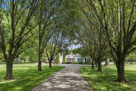 6238 Hillsboro Pike Nashville TN 37215