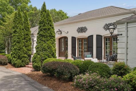 6238 Hillsboro Pike Nashville TN 37215