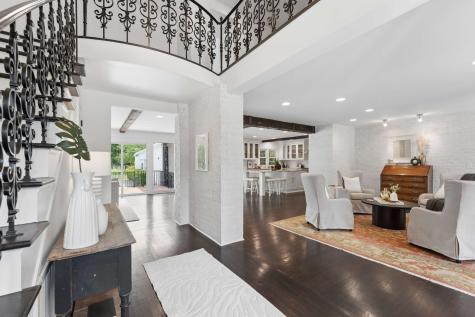 6238 Hillsboro Pike Nashville TN 37215