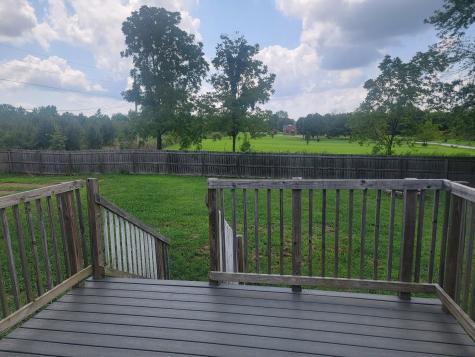 835 Old Nashville Highway Mc Ewen TN 37101