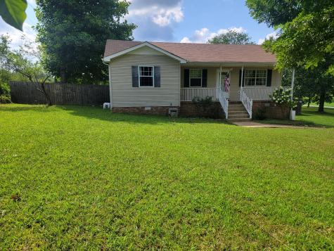 835 Old Nashville Highway Mc Ewen TN 37101