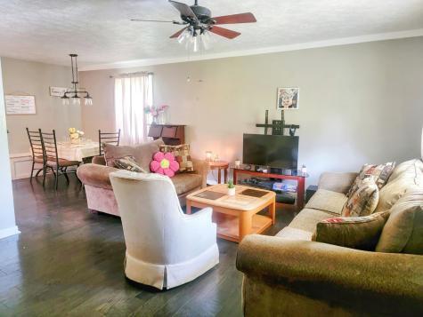 835 Old Nashville Highway Mc Ewen TN 37101