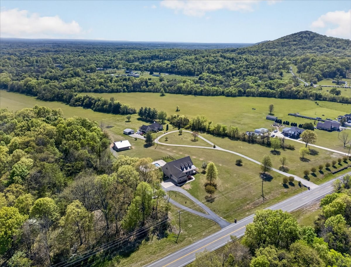 11039 Panther Creek Road Christiana TN 37037