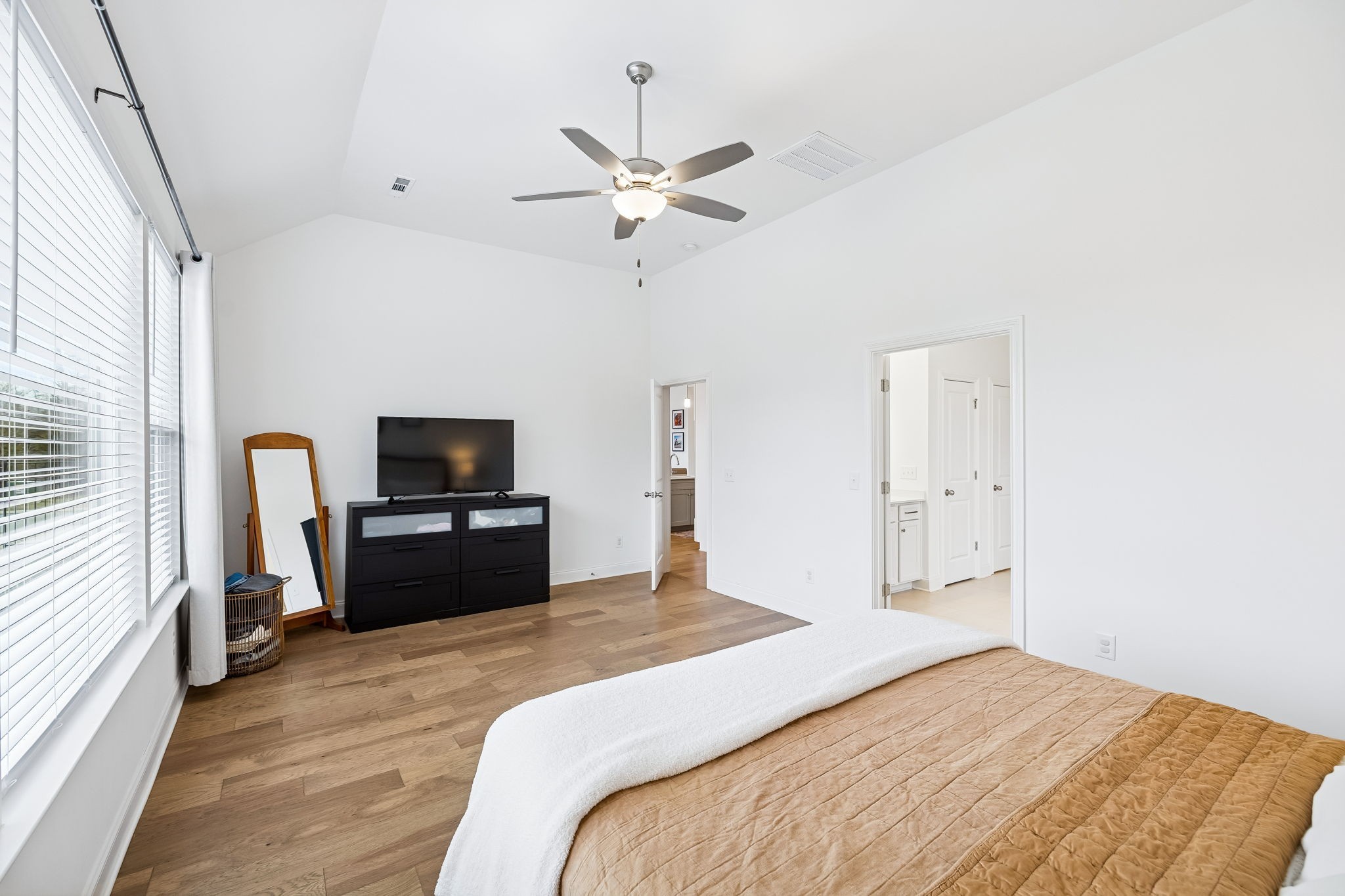6407 Desmond Avenue Murfreesboro TN 37128