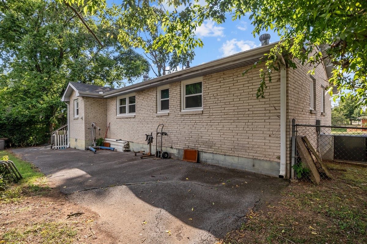 478 Sunliner Drive Nashville TN 37209