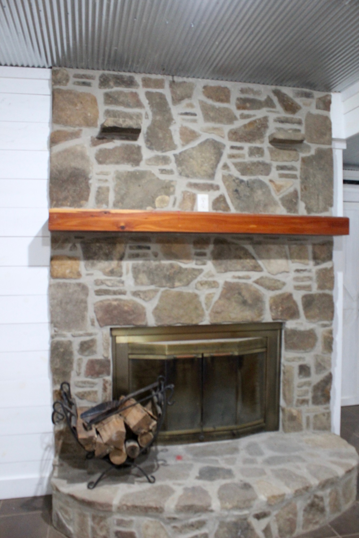 2120 Green Mountain Road, NE Cookeville TN 38506