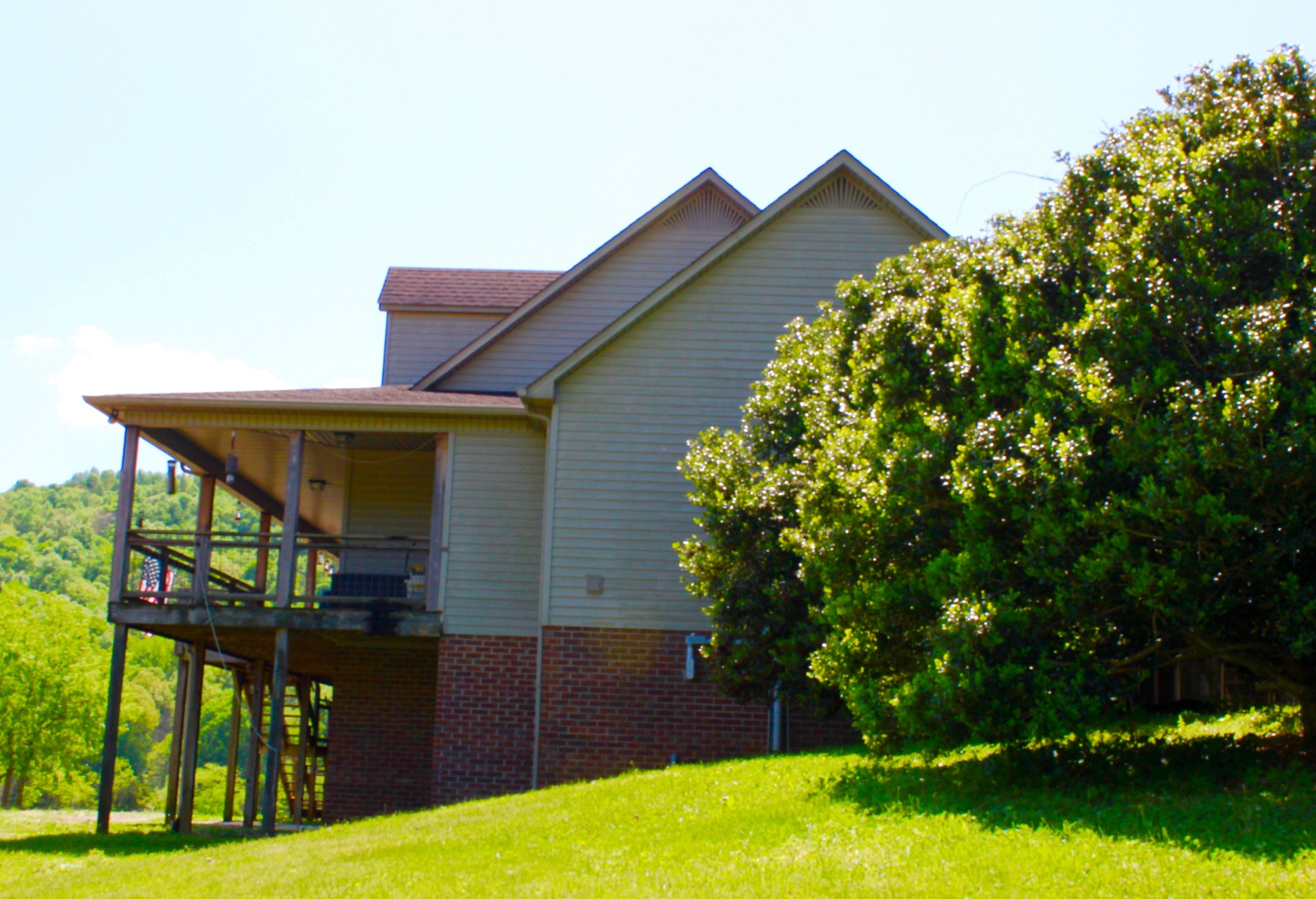 2120 Green Mountain Road, NE Cookeville TN 38506