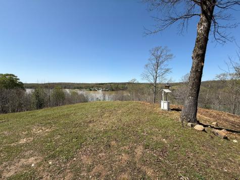 111 Portalatin Pointe Stewart TN 37175