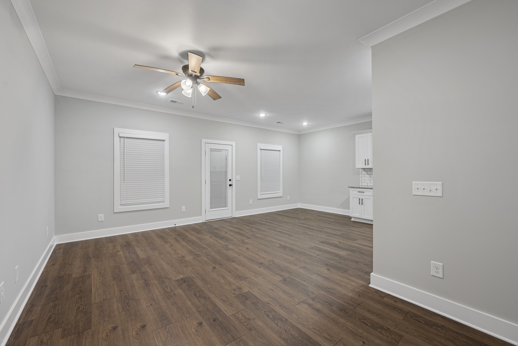 2624 S Main Street Springfield TN 37172