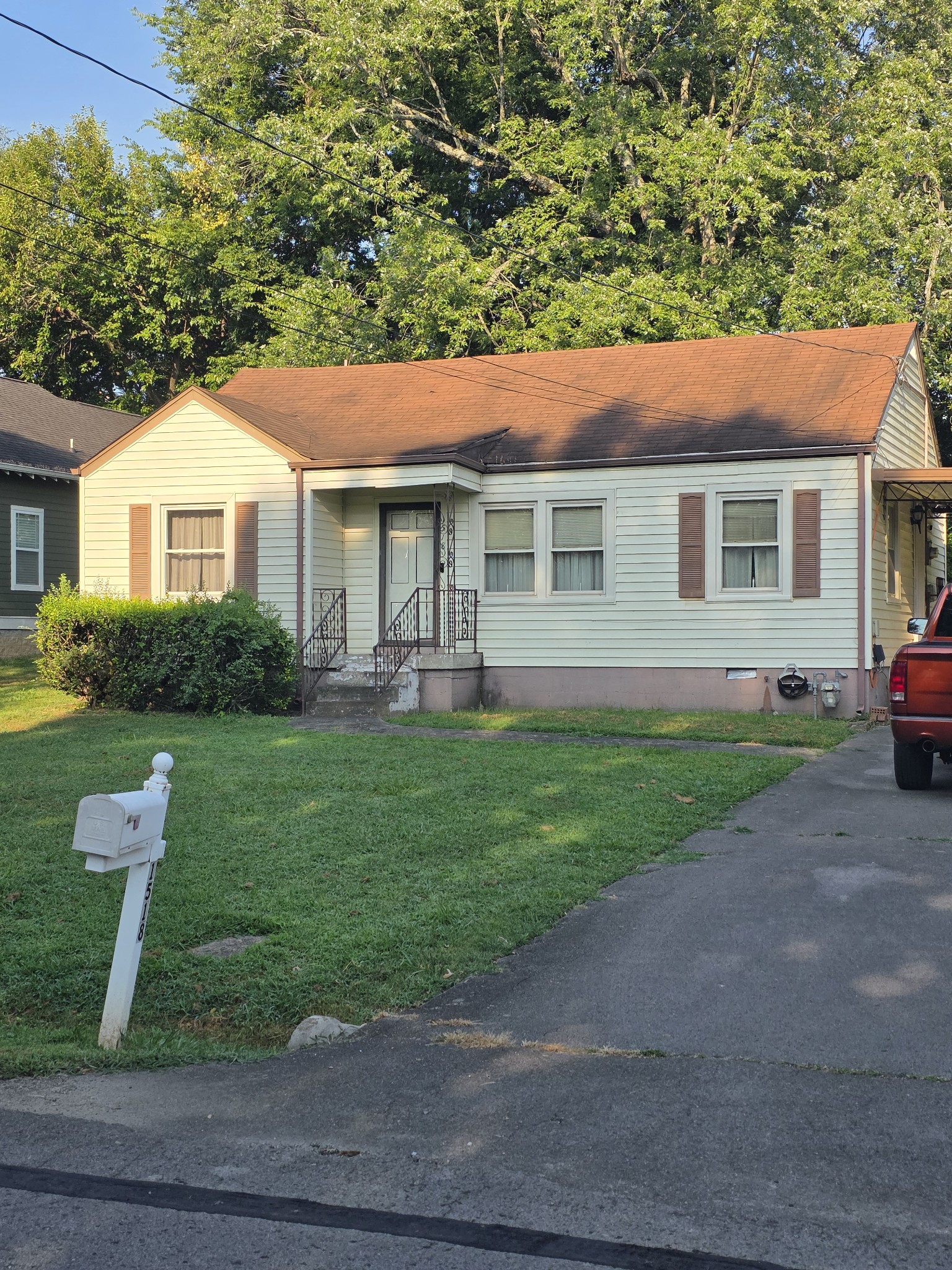 1518 Hayden Drive Nashville TN 37206