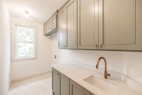 1613B Tammany Drive Nashville TN 37206