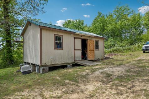 2137 Pigeon Springs Road Tracy City TN 37387