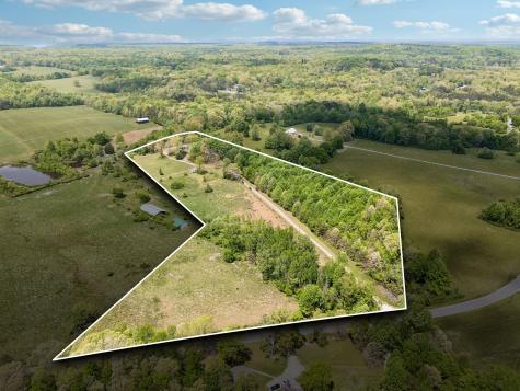 2137 Pigeon Springs Road Tracy City TN 37387