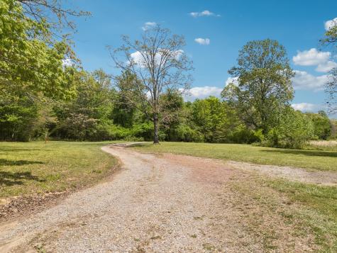 2137 Pigeon Springs Road Tracy City TN 37387