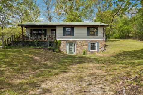 2137 Pigeon Springs Road Tracy City TN 37387