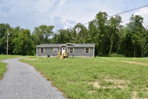 2192 Shrum Cemetery Road Westmoreland TN 37186