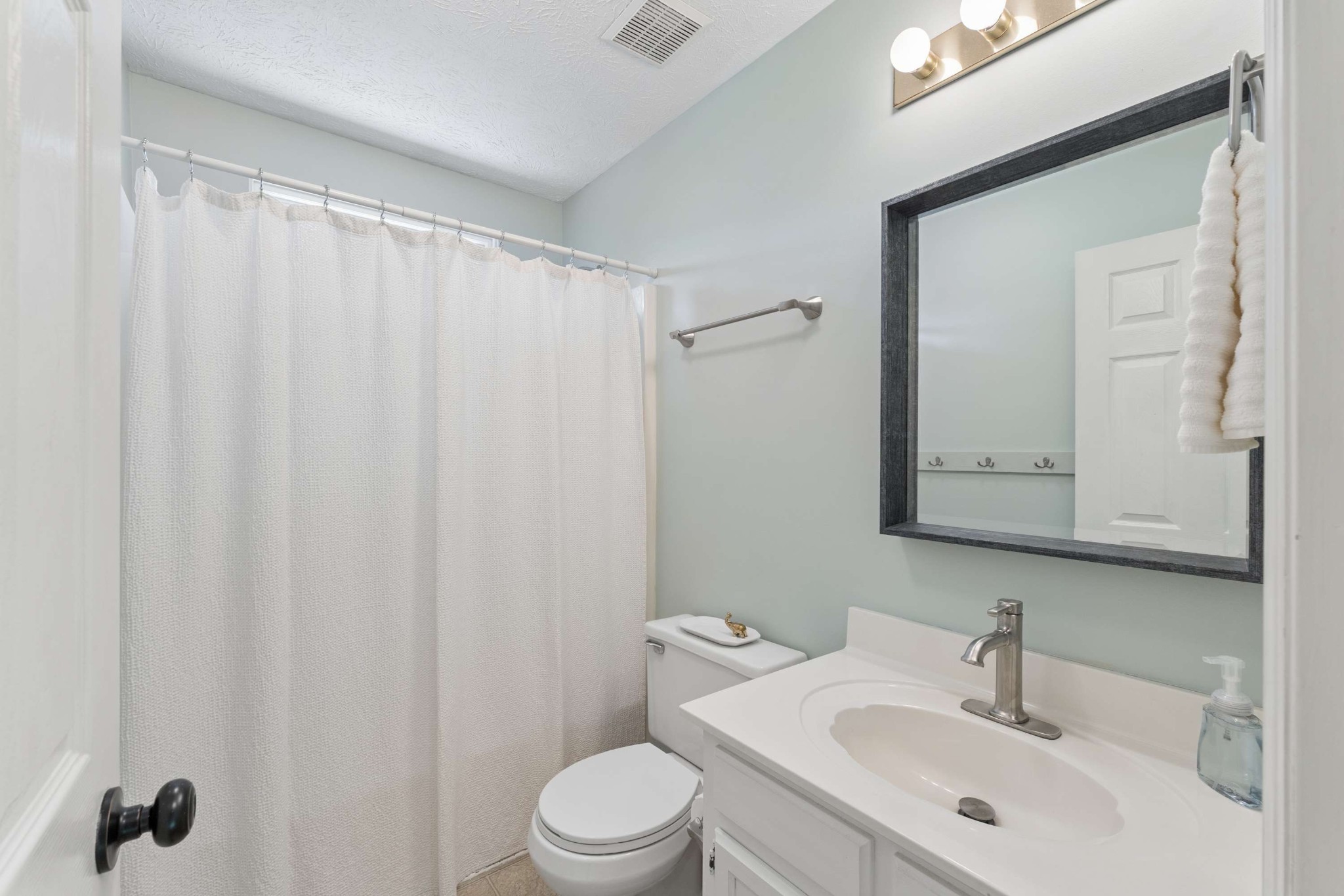 5204 Village Trace Nashville TN 37211