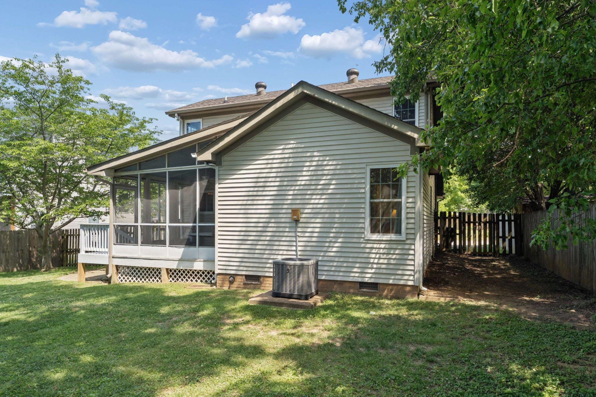 5204 Village Trace Nashville TN 37211