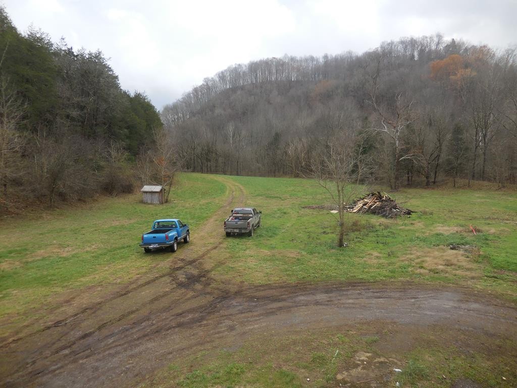 5154 Dry Mill Creek Hilham TN 38568