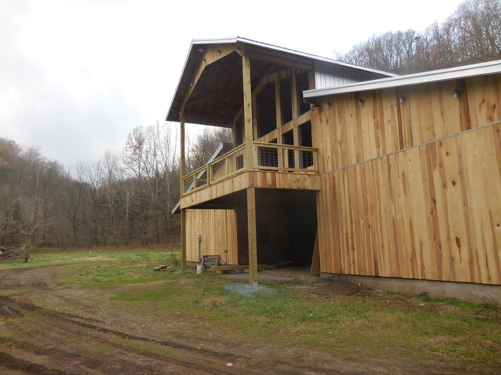 5154 Dry Mill Creek Hilham TN 38568