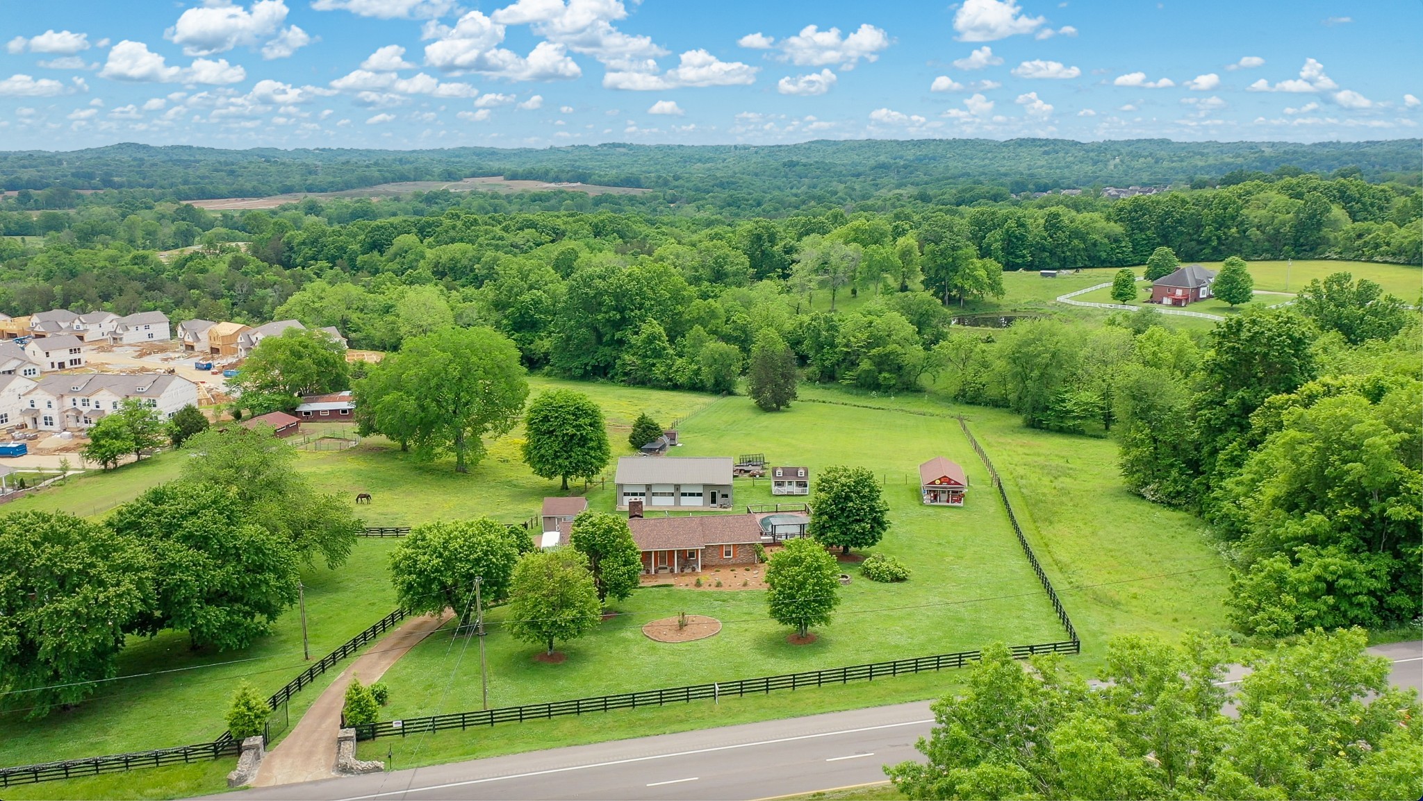 2348 Nashville Highway Columbia TN 38401