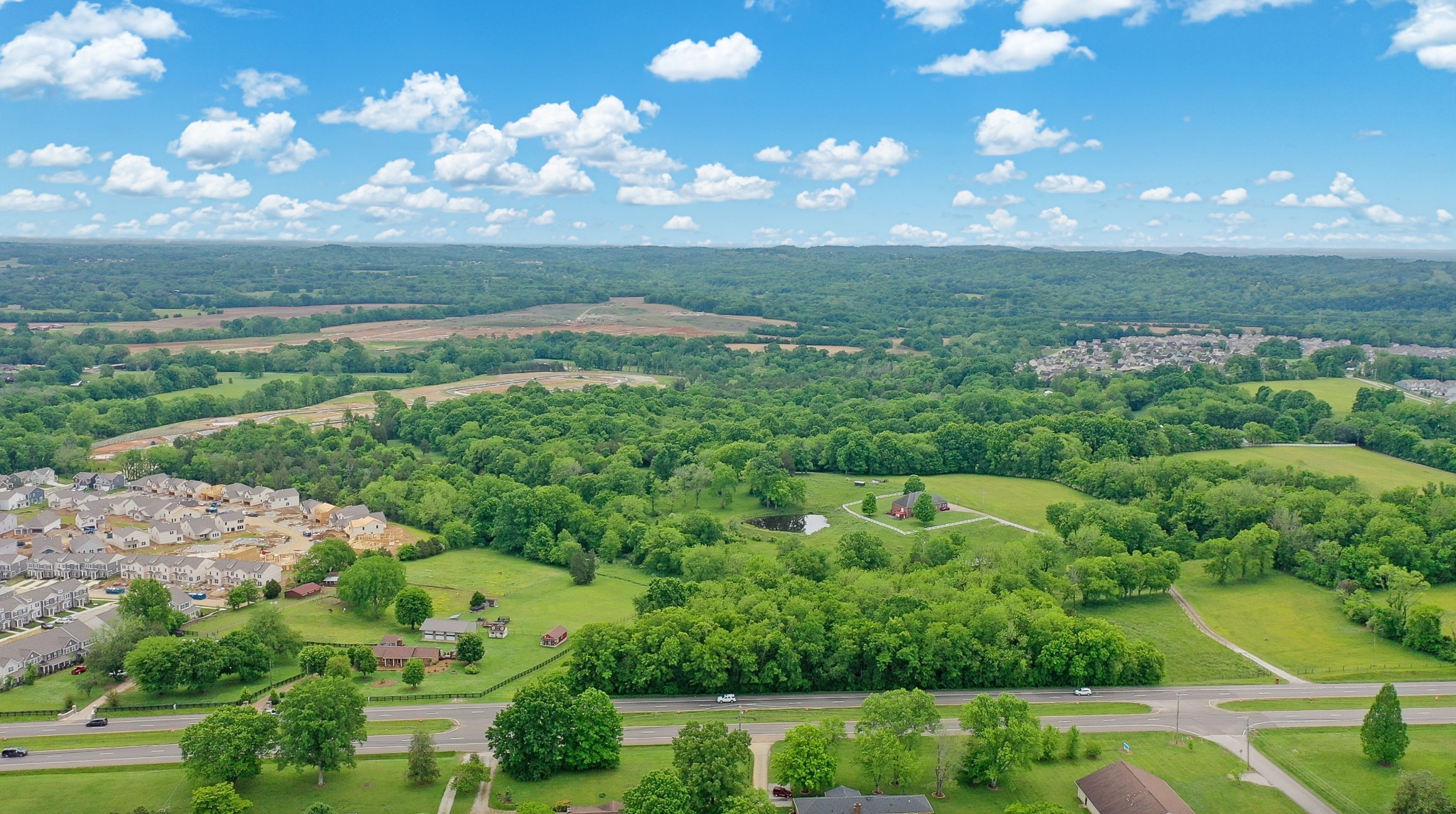 2348 Nashville Highway Columbia TN 38401
