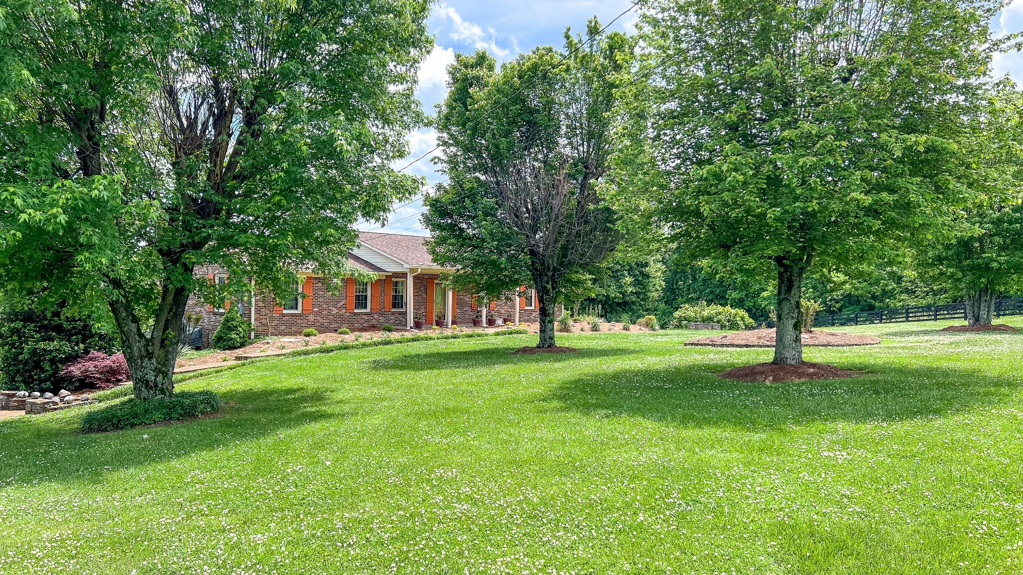 2348 Nashville Highway Columbia TN 38401
