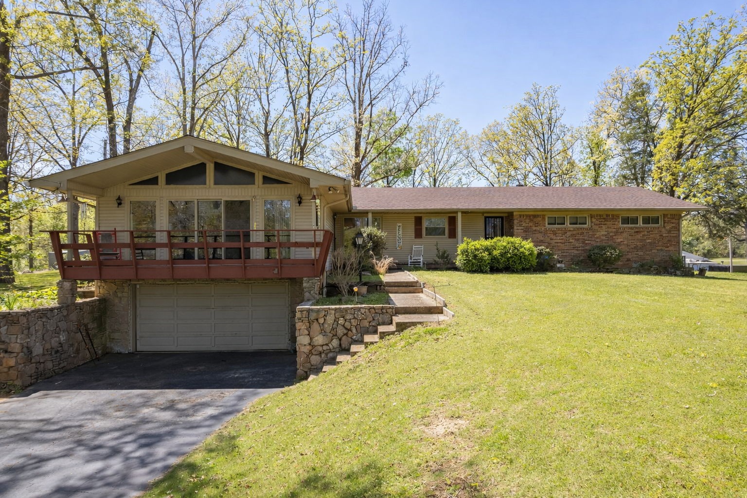 280 E Highland Street Decaturville TN 38329