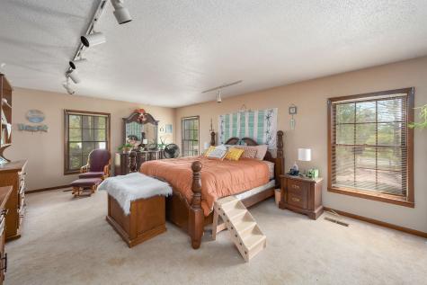 280 E Highland Street Decaturville TN 38329