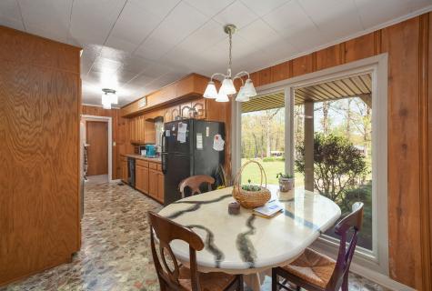 280 E Highland Street Decaturville TN 38329