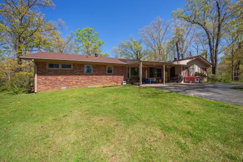 280 E Highland Street Decaturville TN 38329