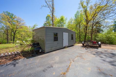 280 E Highland Street Decaturville TN 38329