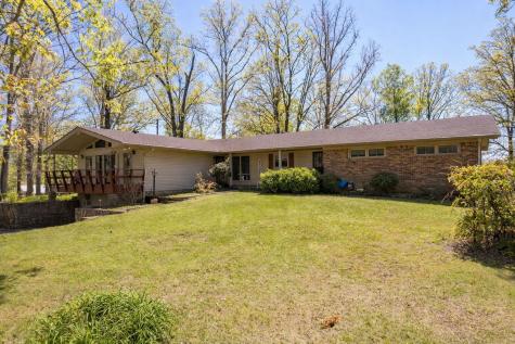 280 E Highland Street Decaturville TN 38329