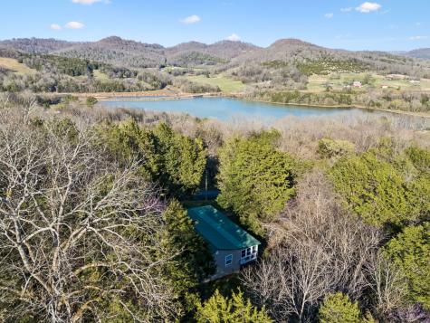 252 Rarick Lane Gainesboro TN 38562