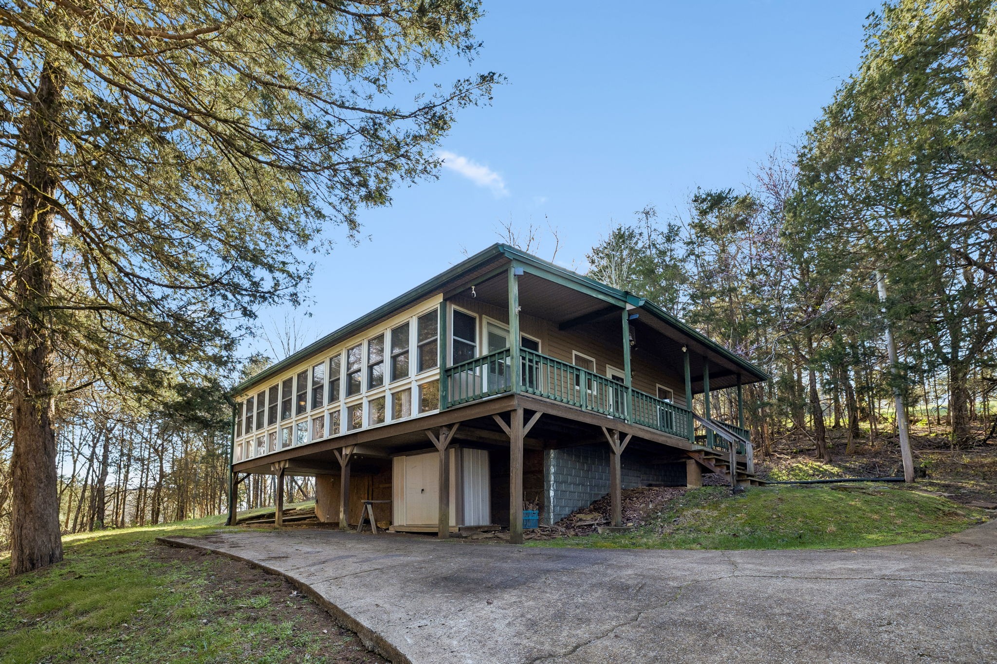 252 Rarick Lane Gainesboro TN 38562