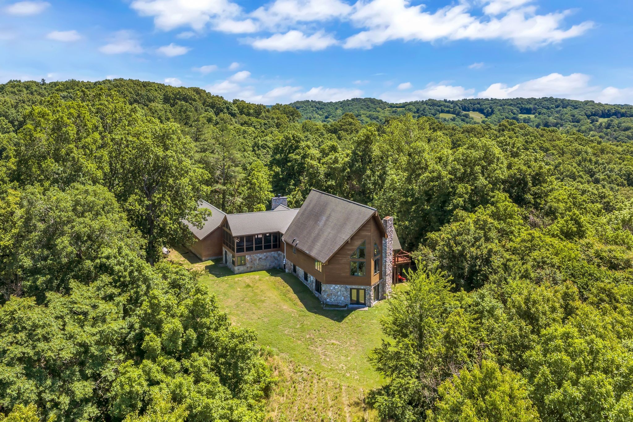 4059 Jimmy Gray Robinson Road Williamsport TN 38487